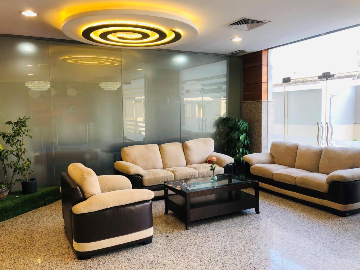Zodiac Hotel Apartments Fahaheel Koeweit Buitenkant foto
