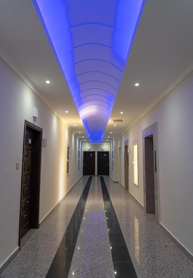 Zodiac Hotel Apartments Fahaheel Koeweit Buitenkant foto