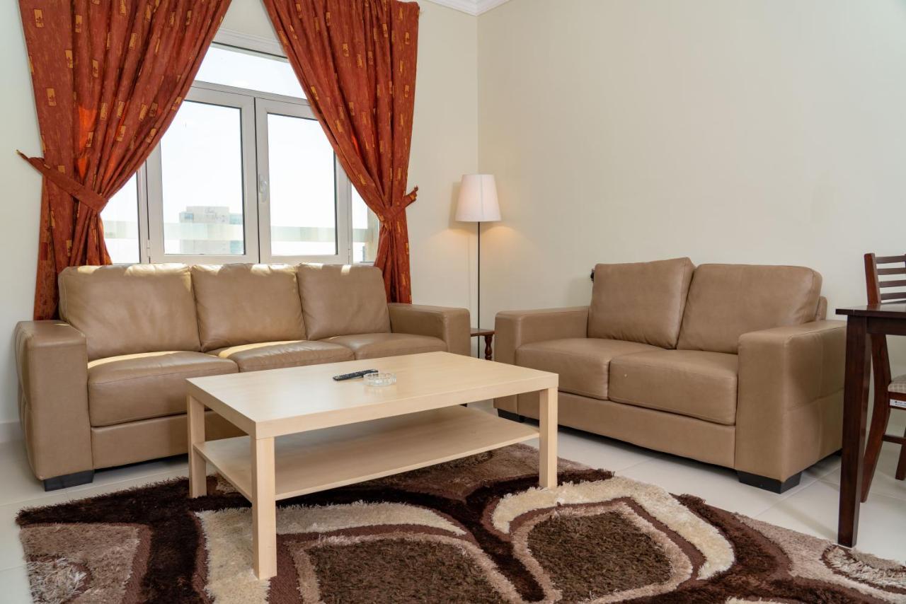 Zodiac Hotel Apartments Fahaheel Koeweit Buitenkant foto